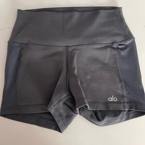 ALO XS biker shorts